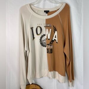 Originality Two-Tone Des Moines Iowa Graphic Sweatshirt‎ Women’s Size Large